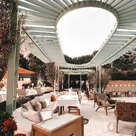 Отель Perios House - Adults Only 5*