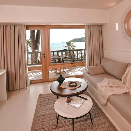 Perios House - Adults Only 투룬치