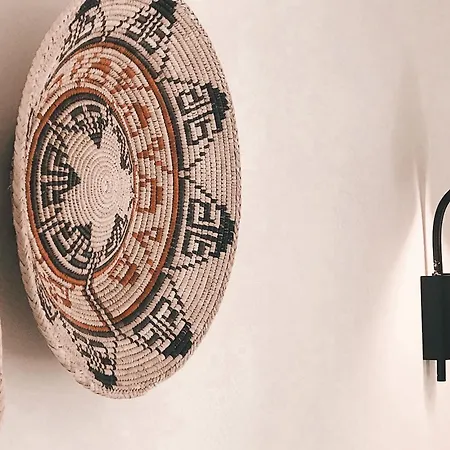 Perios House - Adults Only 투룬치