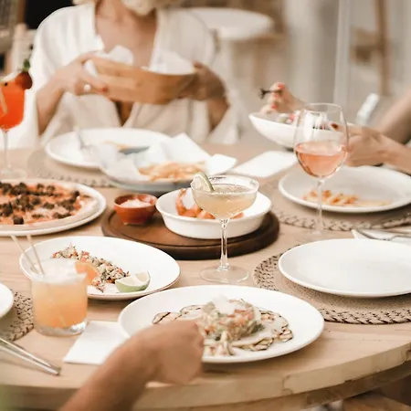 Perios House - Adults Only 5* 투룬치