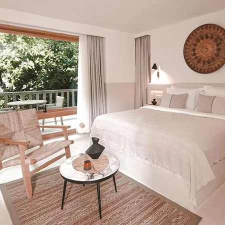 Perios House - Adults Only 투룬치